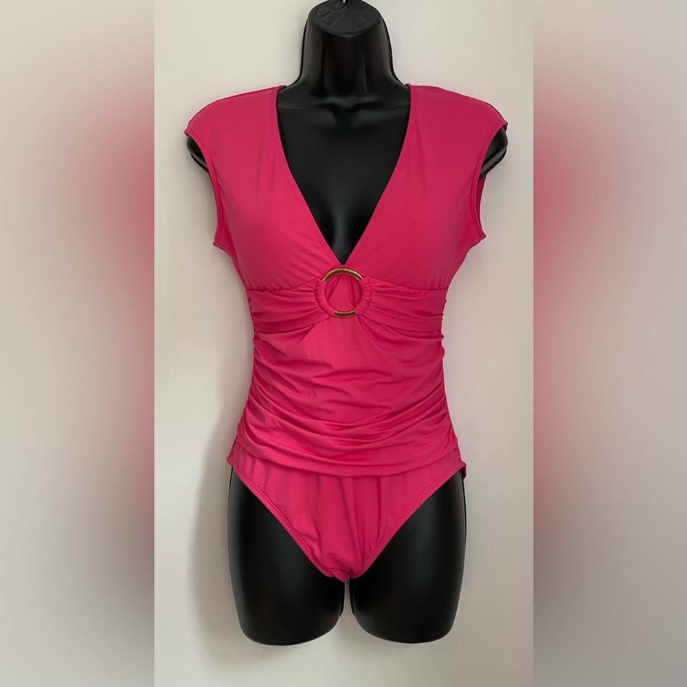 NWT Bleu Rod Beattie Women’s Swimsuit, Size 4
